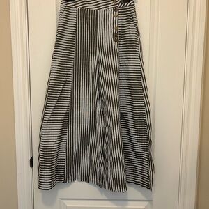 SHEIN Black and White Striped Cropped Pants
